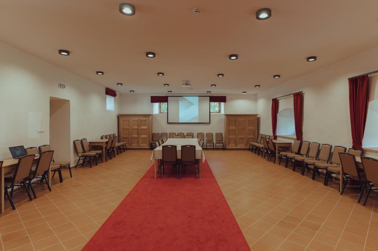 Brigaderos Hotel Brigadir Borsi Zewnętrze zdjęcie