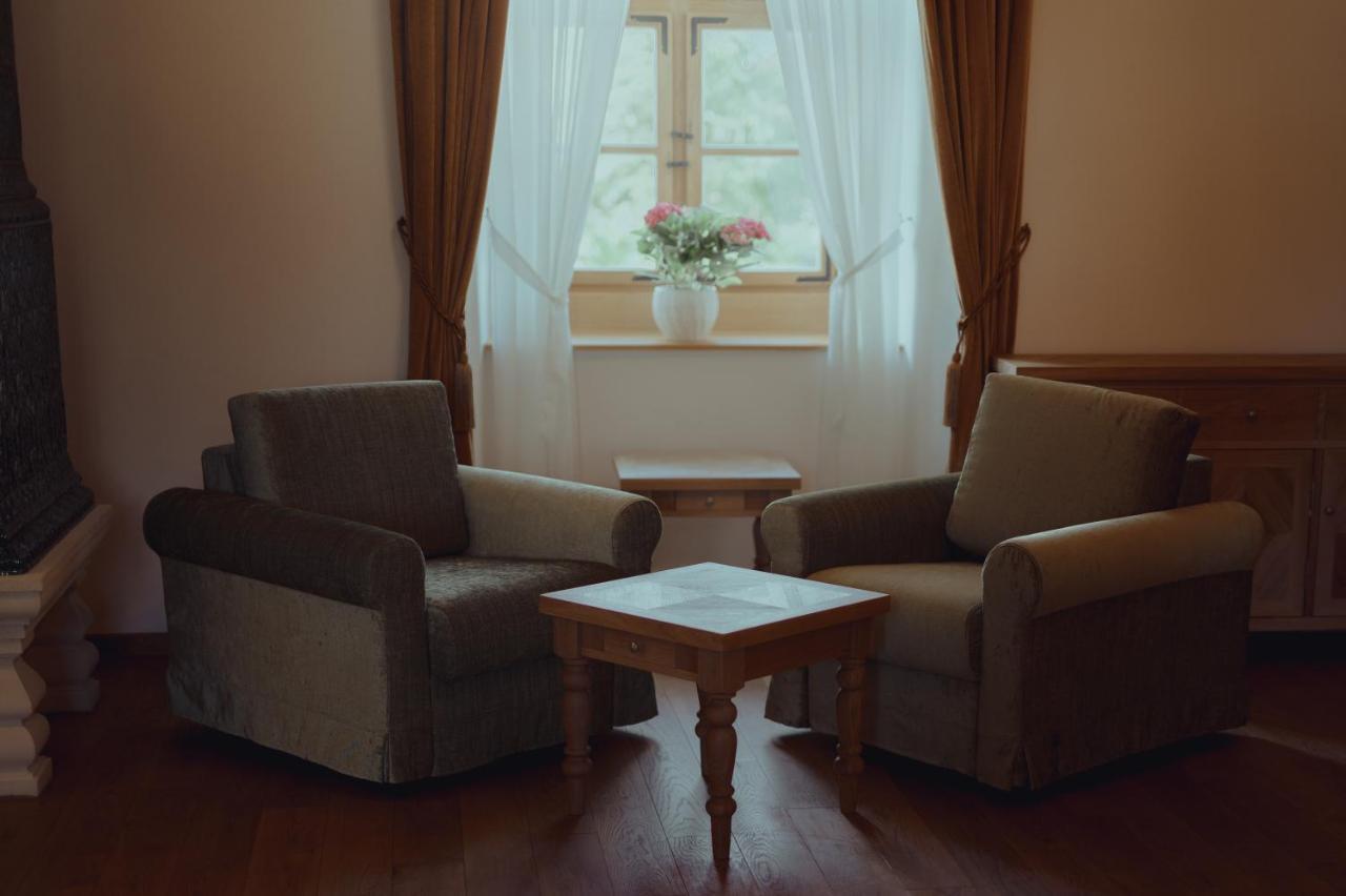 Brigaderos Hotel Brigadir Borsi Zewnętrze zdjęcie