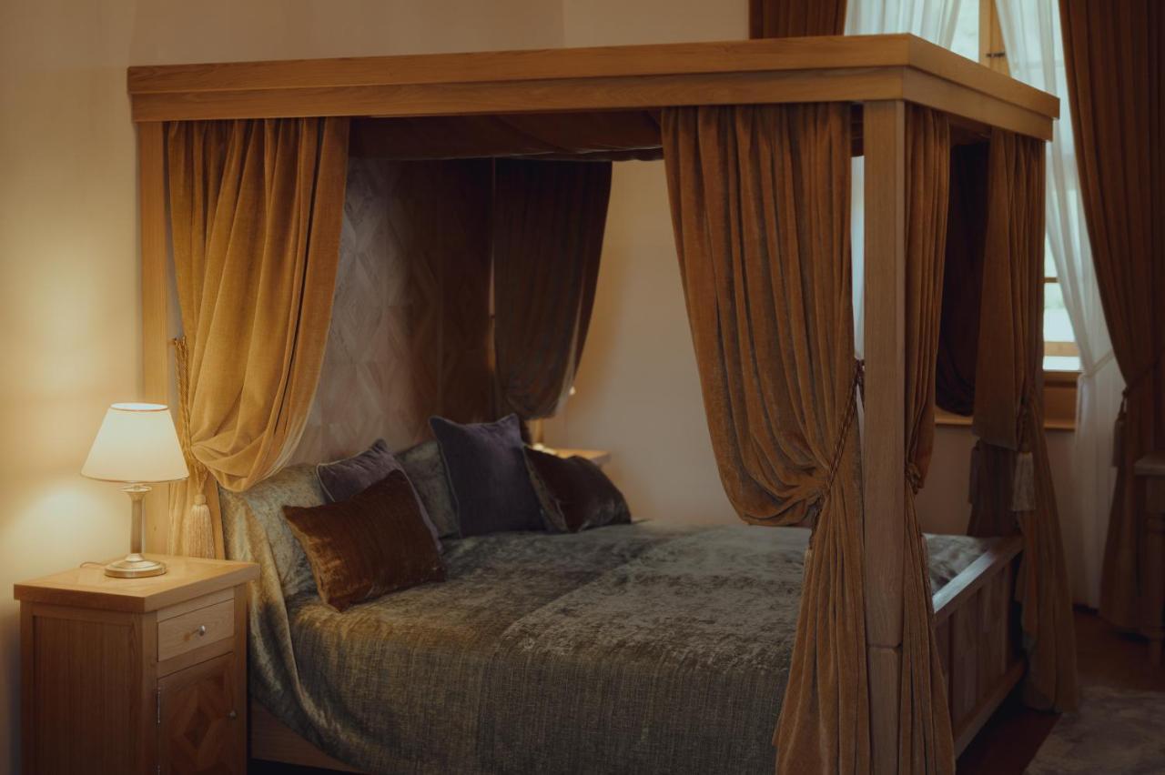 Brigaderos Hotel Brigadir Borsi Zewnętrze zdjęcie