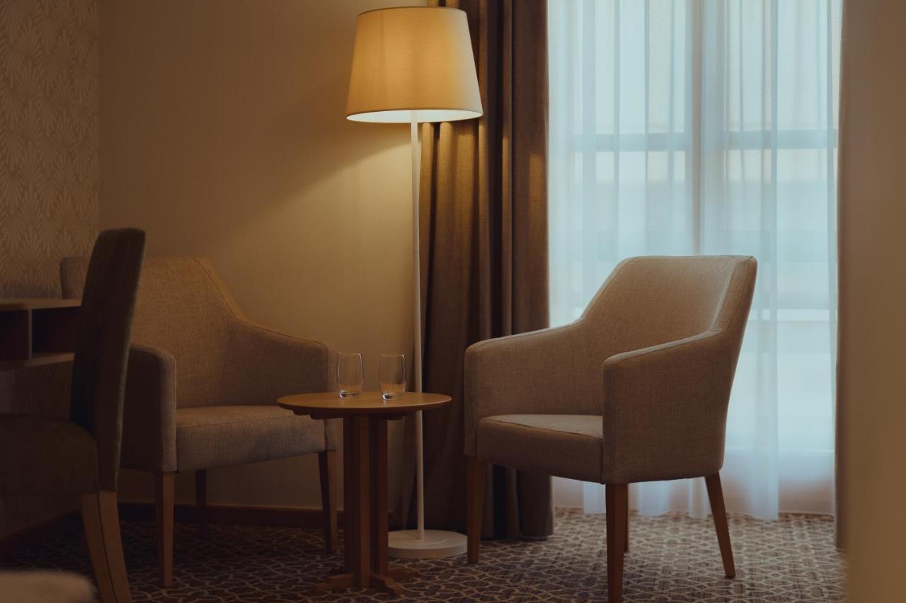 Brigaderos Hotel Brigadir Borsi Zewnętrze zdjęcie